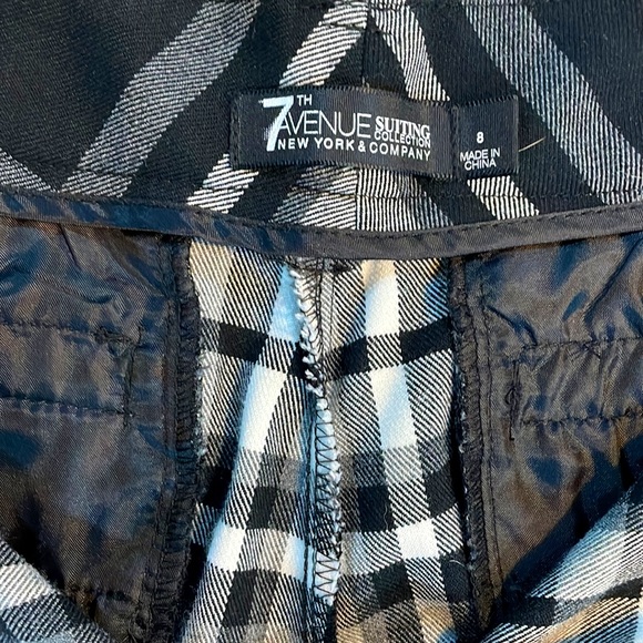 New York & Company Black & White Plaid Pants - Picture 2 of 4